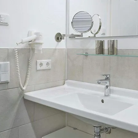 Apartment Aparthotel-waterkant-suites-suite-2-47 *